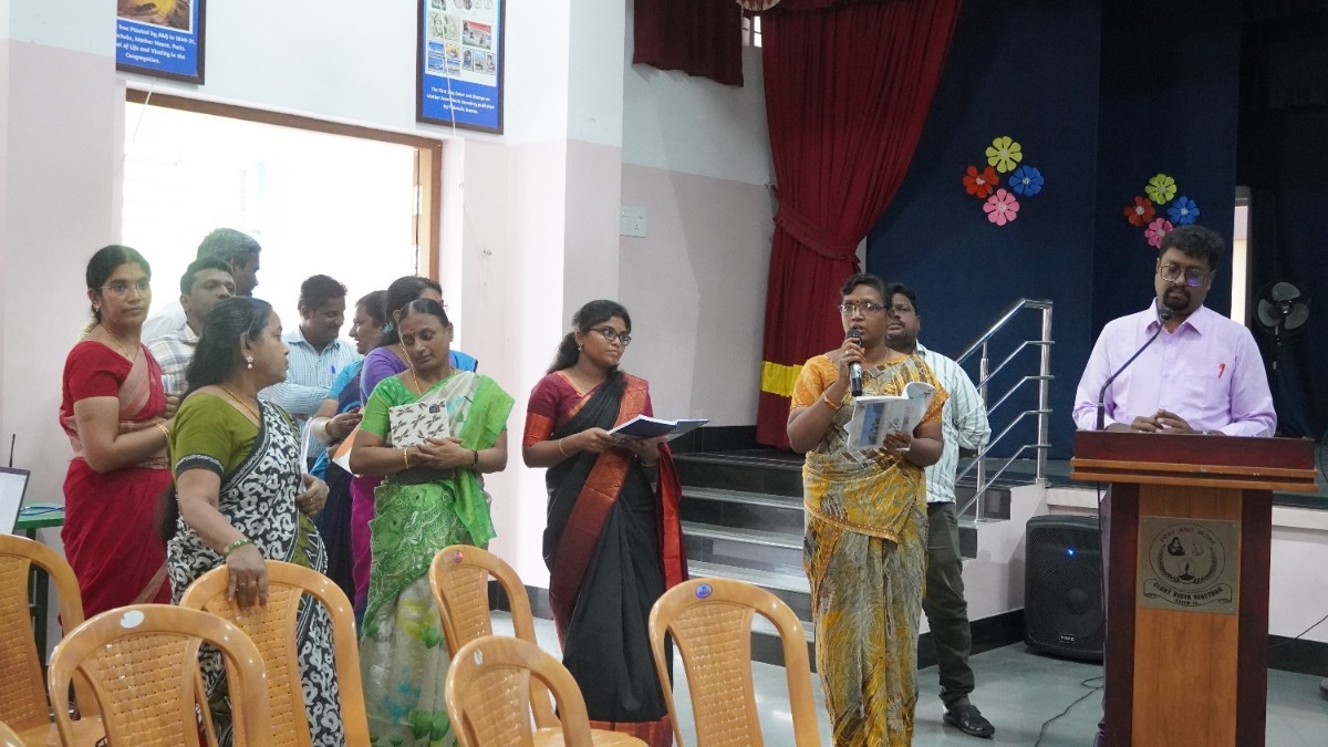 Principal Addresses Staff Meeting Ahead of the Academic Session